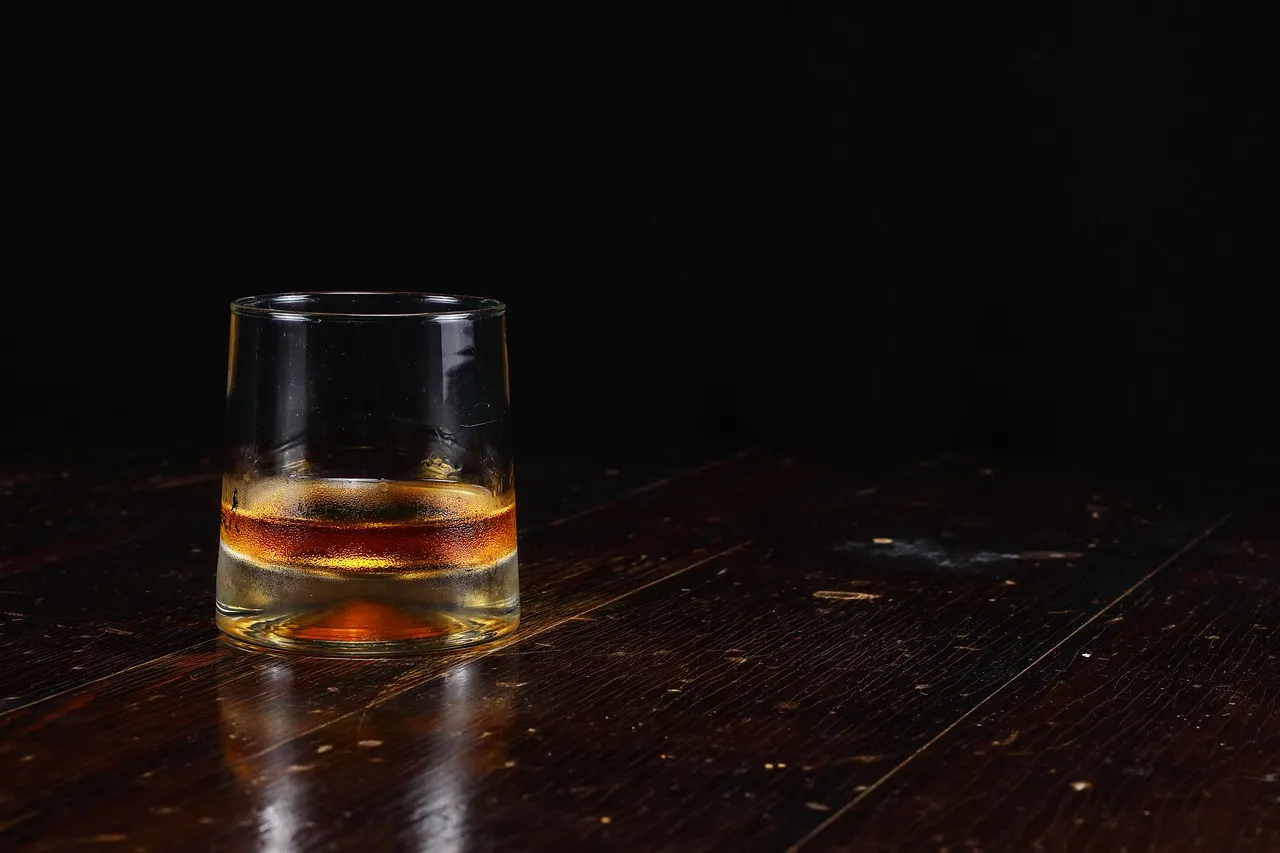 Whisky: che cos’è e come viene prodotta questa pregiata bevanda