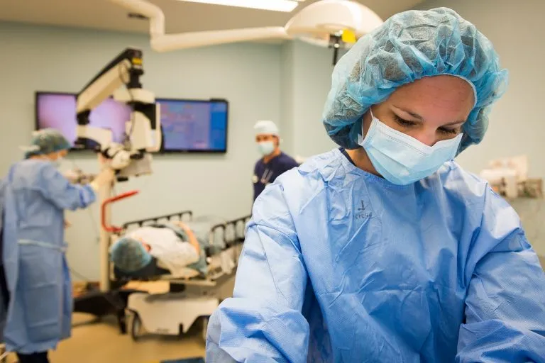 Mastopessi: cos’è, indicazioni, decorso post operatorio
