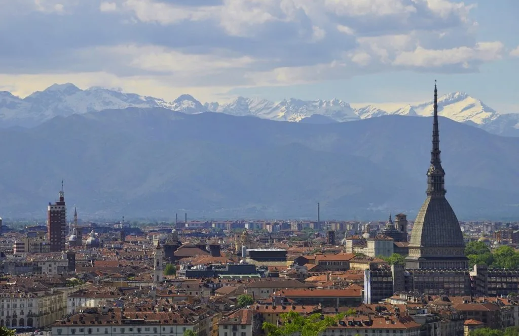 Il Mercato Immobiliare Torinese: Le Zone più Ambite e l’Importanza delle Condizioni delle Case