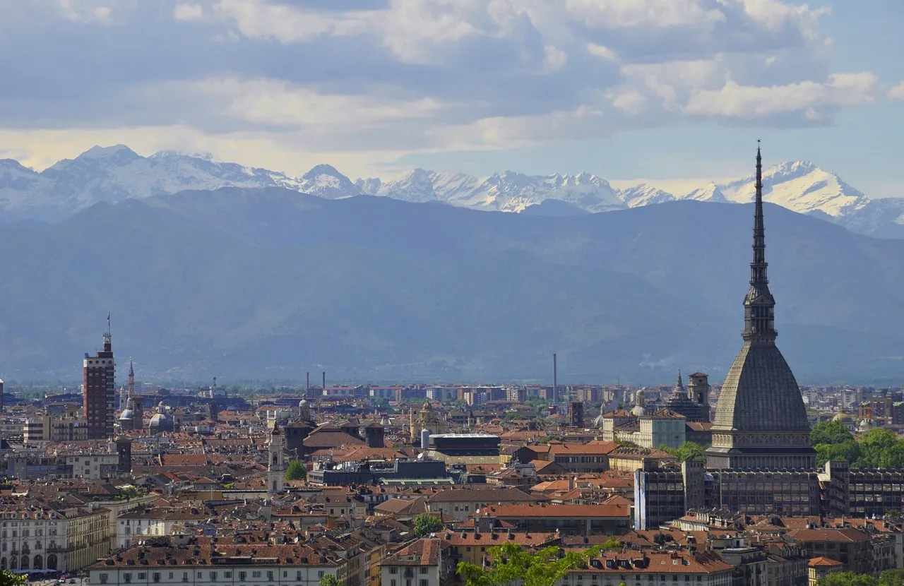Il Mercato Immobiliare Torinese: Le Zone più Ambite e l’Importanza delle Condizioni delle Case