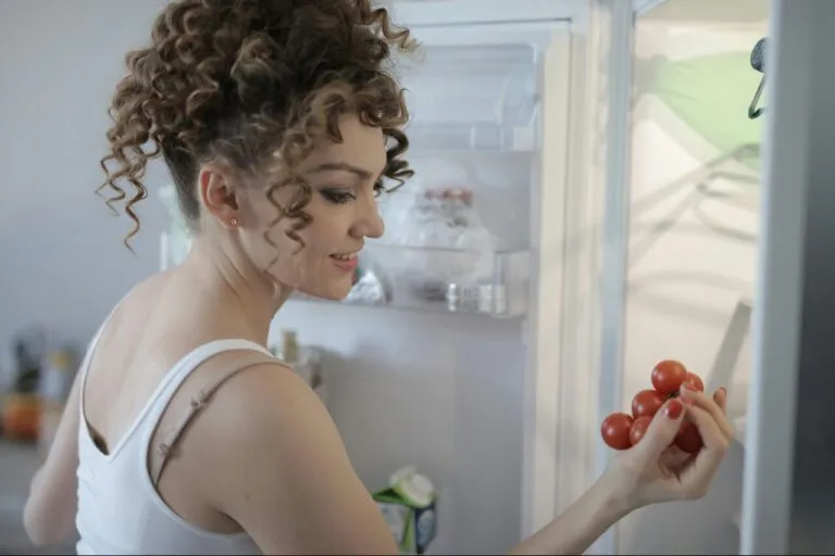 Frigorifero stile vintage: quali caratteristiche deve avere e come inserirlo nell’ambiente