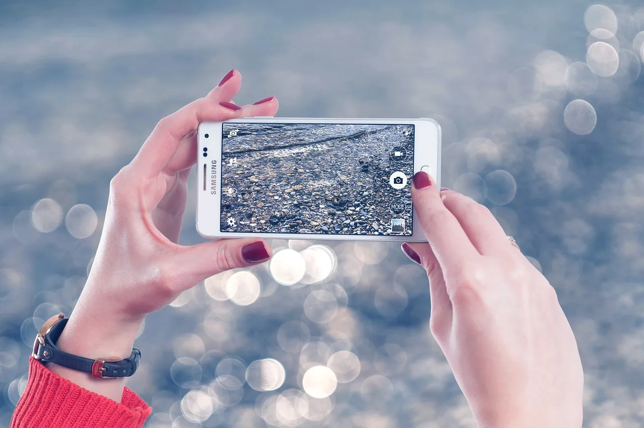 La storia e l’importanza della funzione screenshot nei cellular